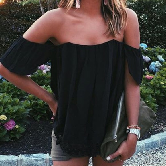 Lovers + Friends Tops - Lovers + Friends Life’s a Beach Top
